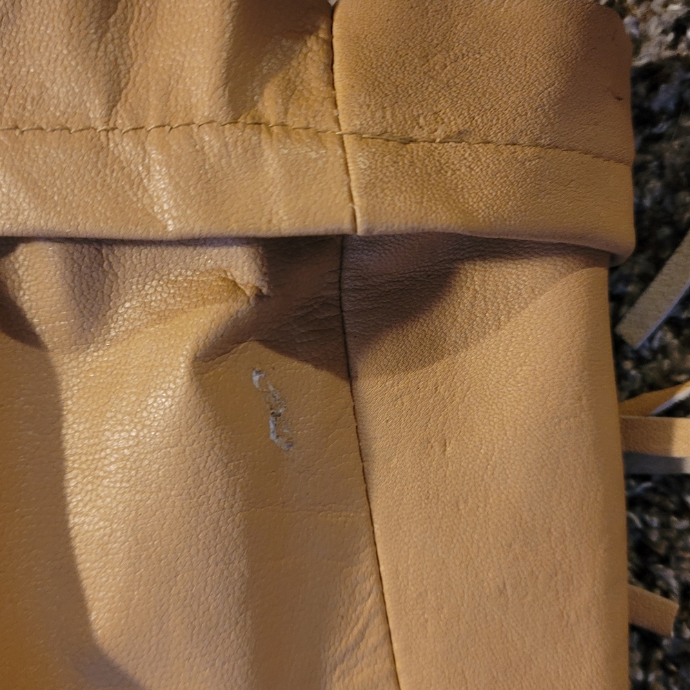 Fringed Leather Jacket with Beaded Design - Picture 3 of 12